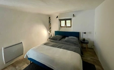 ANTIBES (06) À vendre – Appartement 5 pièces duplex en bas de villa avec piscine salle de sport et jacuzzi