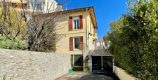 ANTIBES (06) À vendre – Appartement 5 pièces duplex en bas de villa avec piscine salle de sport et jacuzzi