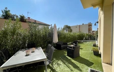 ANTIBES (06) À vendre – Appartement 5 pièces duplex en bas de villa avec piscine salle de sport et jacuzzi
