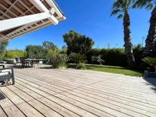 Dpt Var (83), à vendre HYERES Villa sans vis à vis- 1000m² de terrain - 3 chambres  - piscine - jardin - GARAGE.