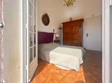 Appartement à vendre 4 pièces PORQUEROLLES (83), rare à la vente appartement 2 terasses et cave, vue et calme.