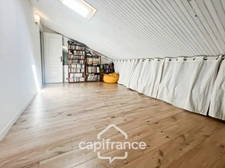 Maison à vendre 8 pièces LA CRAU (83) - Sur la place du Village - lumineuse - 165m²