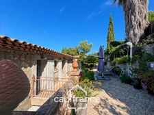 Maison à vendre 6 pièces HYERES (83) - Charme de l'ancien - 4 chambres - 200m2 habitables - Piscine - possibilité 2 appartements.