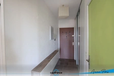 Appartement à vendre Hyères, Vue mer, piscine , Cave et Parking.