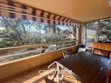 Dpt Var (83), à vendre  appartement T2 au port - au clame - Terrasse couverte de 12m².