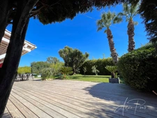 Dpt Var (83), à vendre HYERES Villa sans vis à vis- 1000m² de terrain - 3 chambres  - piscine - jardin - GARAGE.
