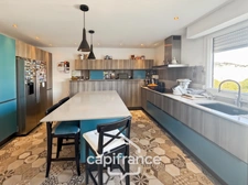 Appartement à vendre 4 pièces HYERES (83) - 147m2- 4ème et dernièr Etage- Accès direct GARAGE