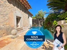 Maison à vendre 6 pièces HYERES (83) - Charme de l'ancien - 4 chambres - 200m2 habitables - Piscine - possibilité 2 appartements.