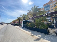 Dpt Var (83), à vendre  appartement T2 au port - au clame - Terrasse couverte de 12m².