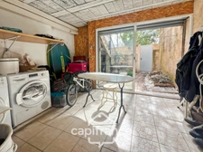 Maison à vendre 8 pièces LA CRAU (83) - Sur la place du Village - lumineuse - 165m²