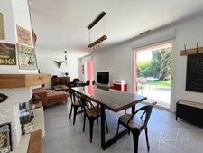 Dpt Var (83), à vendre HYERES Villa sans vis à vis- 1000m² de terrain - 3 chambres  - piscine - jardin - GARAGE.
