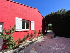 Dpt Var (83), à vendre HYERES Villa sans vis à vis- 1000m² de terrain - 3 chambres  - piscine - jardin - GARAGE.