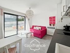 Appartement à vendre 1 pièces BORMES LES MIMOSAS (83), résidence standing, Terrasse sud + PARKING COUVERT + CAVE