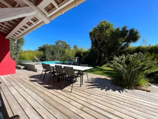 Dpt Var (83), à vendre HYERES Villa sans vis à vis- 1000m² de terrain - 3 chambres  - piscine - jardin - GARAGE.