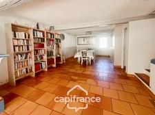 Maison à vendre 8 pièces LA CRAU (83) - Sur la place du Village - lumineuse - 165m²