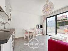 Appartement à vendre 1 pièces BORMES LES MIMOSAS (83), résidence standing, Terrasse sud + PARKING COUVERT + CAVE