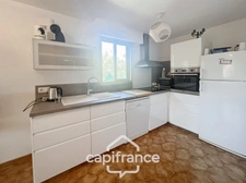 Dpt Var (83), à vendre  appartement T2 au port - au clame - Terrasse couverte de 12m².