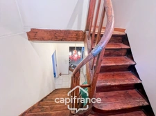Maison à vendre 6 pièces HYERES (83) - Charme de l'ancien - 4 chambres - 200m2 habitables - Piscine - possibilité 2 appartements.