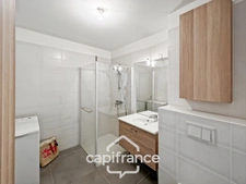 Appartement à vendre 1 pièces BORMES LES MIMOSAS (83), résidence standing, Terrasse sud + PARKING COUVERT + CAVE
