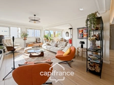 Appartement à vendre 4 pièces HYERES (83) - 147m2- 4ème et dernièr Etage- Accès direct GARAGE