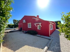 Dpt Var (83), à vendre HYERES Villa sans vis à vis- 1000m² de terrain - 3 chambres  - piscine - jardin - GARAGE.