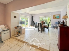 Maison à vendre 6 pièces HYERES (83) - Charme de l'ancien - 4 chambres - 200m2 habitables - Piscine - possibilité 2 appartements.