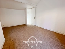 Appartement à vendre 3 pièces HYERES (83), Duplex rénové de 66,55m2, Rue Massillon.