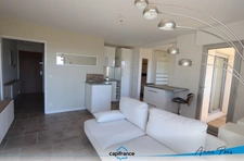 Appartement à vendre Hyères, Vue mer, piscine , Cave et Parking.