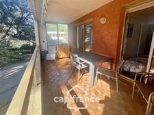Dpt Var (83), à vendre  appartement T2 au port - au clame - Terrasse couverte de 12m².