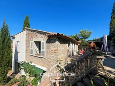 House for sale 6 rooms HYERES (83) - Old world charm - 4 bedrooms - 200m2 living space - Swimming pool - possibility of 2 apartments.