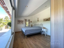 Dpt Var (83), à vendre HYERES Villa sans vis à vis- 1000m² de terrain - 3 chambres  - piscine - jardin - GARAGE.