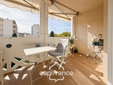 Appartement à vendre 4 pièces HYERES (83) - 147m2- 4ème et dernièr Etage- Accès direct GARAGE