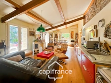 House for sale 6 rooms HYERES (83) - Old world charm - 4 bedrooms - 200m2 living space - Swimming pool - possibility of 2 apartments.