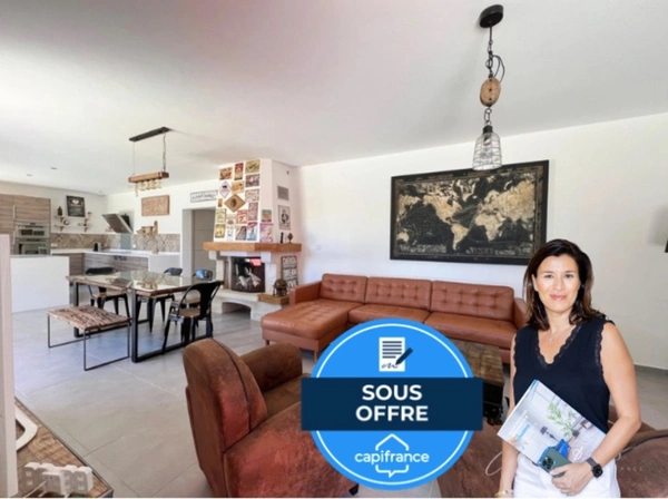 Dpt Var (83), à vendre HYERES Villa sans vis à vis- 1000m² de terrain - 3 chambres  - piscine - jardin - GARAGE.