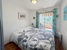 Dpt Var (83), à vendre  appartement T2 au port - au clame - Terrasse couverte de 12m².