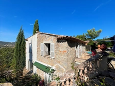 House for sale 6 rooms HYERES (83) - Old world charm - 4 bedrooms - 200m2 living space - Swimming pool - possibility of 2 apartments.