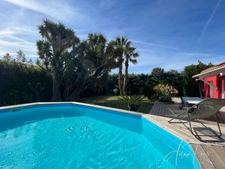 Dpt Var (83), à vendre HYERES Villa sans vis à vis- 1000m² de terrain - 3 chambres  - piscine - jardin - GARAGE.