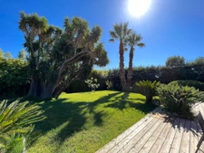 Dpt Var (83), à vendre HYERES Villa sans vis à vis- 1000m² de terrain - 3 chambres  - piscine - jardin - GARAGE.