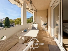 Appartement à vendre 4 pièces HYERES (83) - 147m2- 4ème et dernièr Etage- Accès direct GARAGE