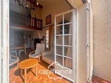 Appartement à vendre 4 pièces PORQUEROLLES (83), rare à la vente appartement 2 terasses et cave, vue et calme.