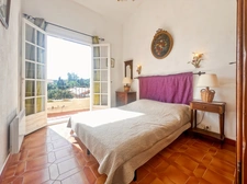 Appartement à vendre 4 pièces PORQUEROLLES (83), rare à la vente appartement 2 terasses et cave, vue et calme.