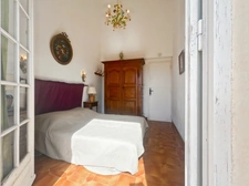 Appartement à vendre 4 pièces PORQUEROLLES (83), rare à la vente appartement 2 terasses et cave, vue et calme.