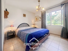Appartement à vendre 4 pièces HYERES (83), Costebelle, Parc de la Luquette, Dernier étage, vue Mer. DOUBLE GARAGE.