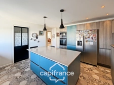 Appartement à vendre 4 pièces HYERES (83) - 147m2- 4ème et dernièr Etage- Accès direct GARAGE