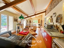 Maison à vendre 6 pièces HYERES (83) - Charme de l'ancien - 4 chambres - 200m2 habitables - Piscine - possibilité 2 appartements.