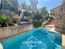 Maison à vendre 6 pièces HYERES (83) - Charme de l'ancien - 4 chambres - 200m2 habitables - Piscine - possibilité 2 appartements.