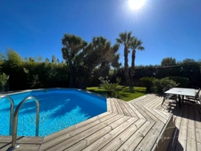 Dpt Var (83), à vendre HYERES Villa sans vis à vis- 1000m² de terrain - 3 chambres  - piscine - jardin - GARAGE.