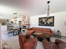 Dpt Var (83), à vendre HYERES Villa sans vis à vis- 1000m² de terrain - 3 chambres  - piscine - jardin - GARAGE.