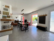 Dpt Var (83), à vendre HYERES Villa sans vis à vis- 1000m² de terrain - 3 chambres  - piscine - jardin - GARAGE.