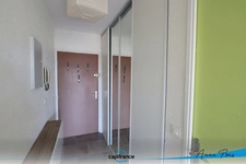 Appartement à vendre Hyères, Vue mer, piscine , Cave et Parking.